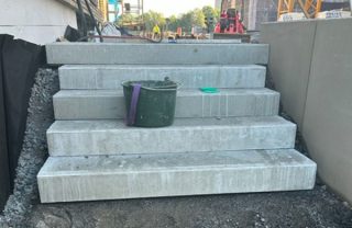 Markarbeten Bild på nygjuten betongtrappa