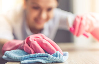 Vi utför finstädning på kontor och hem Vi utför finstädning på kontor och hem