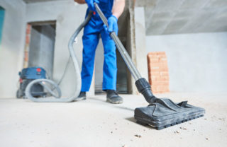 Vi utför grovstädning Vi utför grovstädning